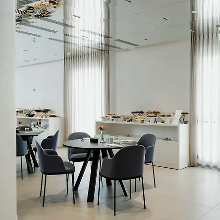 Biancodonda Greenblu & Готель