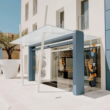 Biancodonda Greenblu & Готель Галліполі