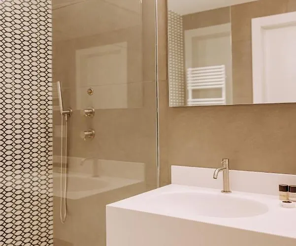 Biancodonda Greenblu & Готель Галліполі