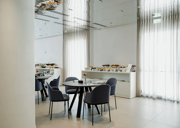 Biancodonda Greenblu & Hotel